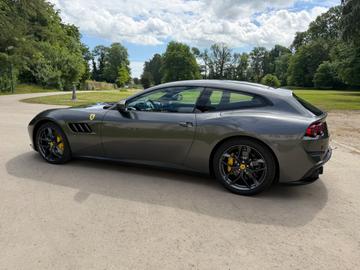 صورة 9 لـ 2020 Ferrari GTC4LUSSO