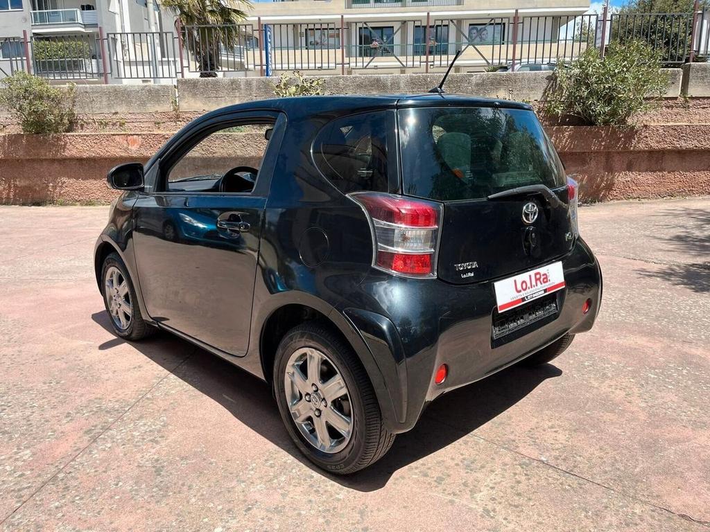 Toyota IQ