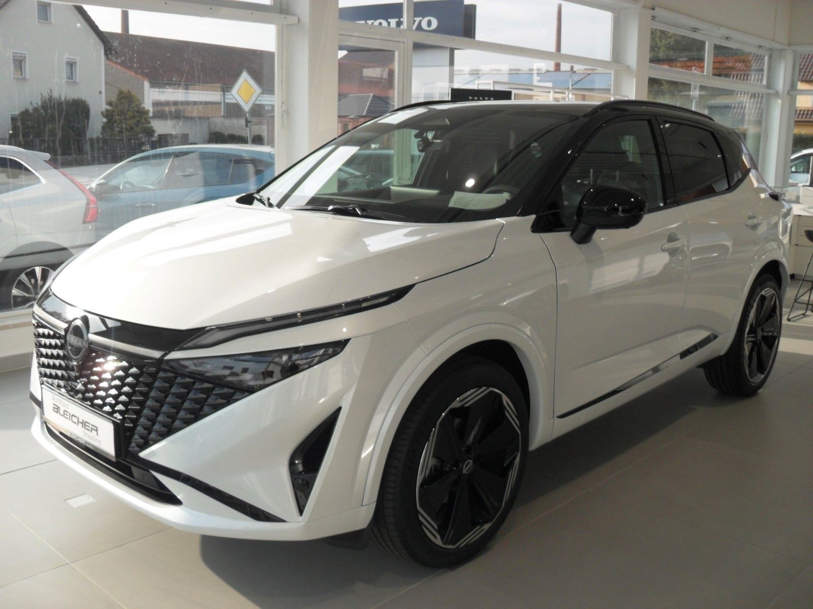 Fahrzeugabbildung Nissan Qashqai N-Design | HeadUp | Panora. | 360°