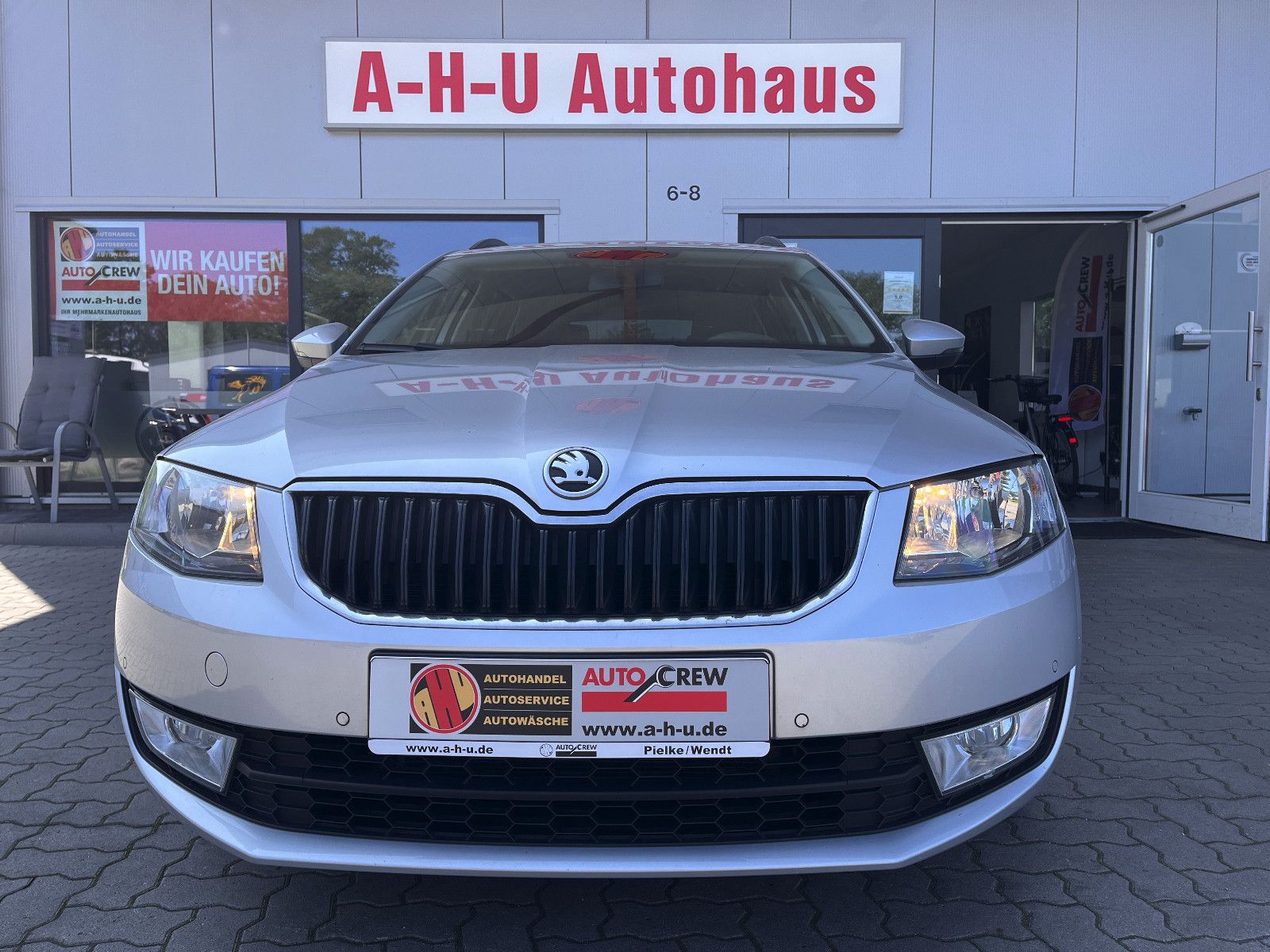 Fahrzeugabbildung SKODA Octavia Combi Joy