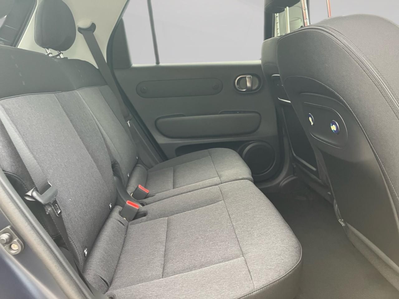 Fahrzeugabbildung Hyundai INSTER EV (MY26) 42 kWh (97 PS) 2WD Trend Effizi