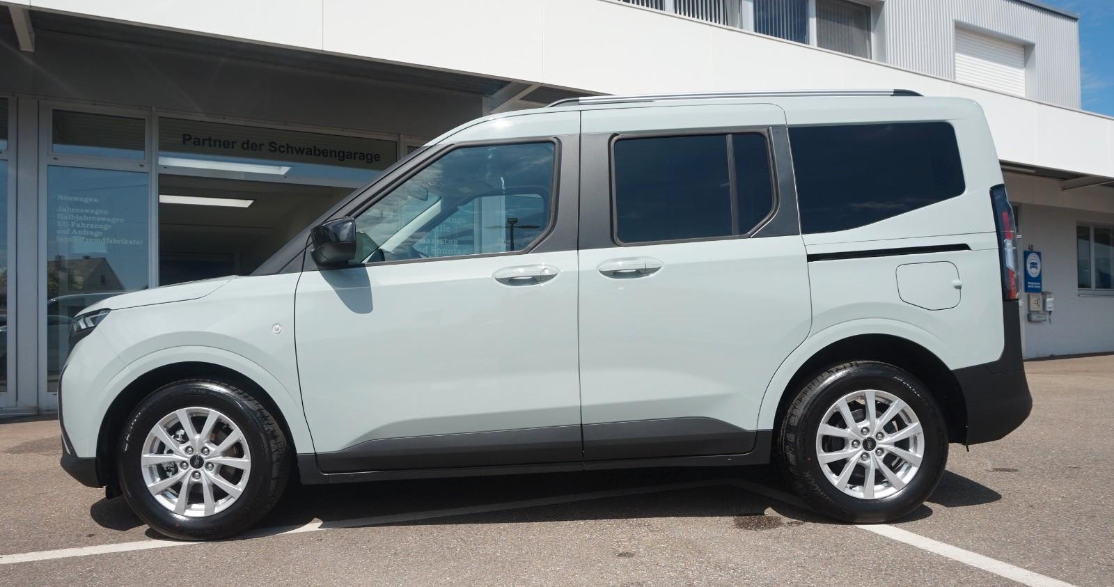 Ford Tourneo Courier Titanium