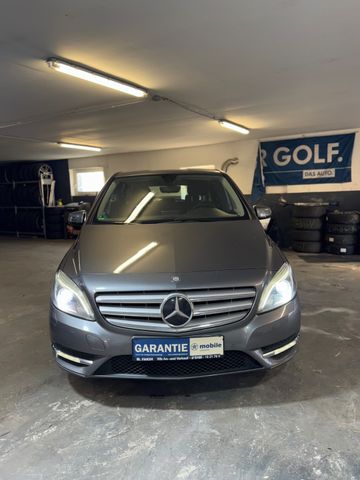 Mercedes-Benz B 180 Xenon ACC 1Vorbesitzer Garantie