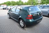 Volkswagen Golf 1.6 Auto Highline TÜV NEU Riemen + Wapu Neu - Volkswagen Golf mit Benzin-Antrieb: Grün, Schiebedach, Limousine