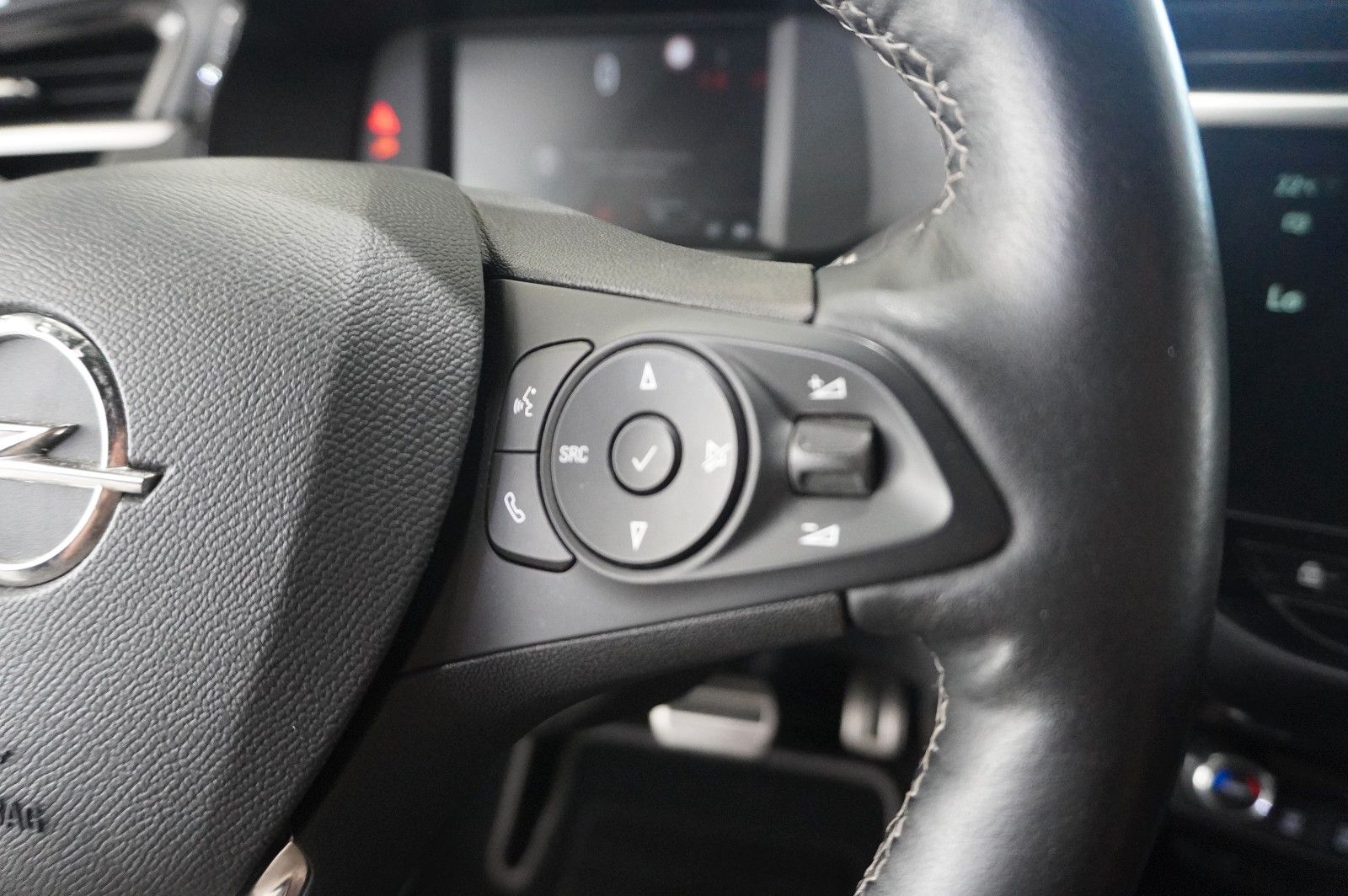 Fahrzeugabbildung Opel Corsa-e F ULTIMATE 3-PHASIG NAVI/LED/KAMERA/DAB+