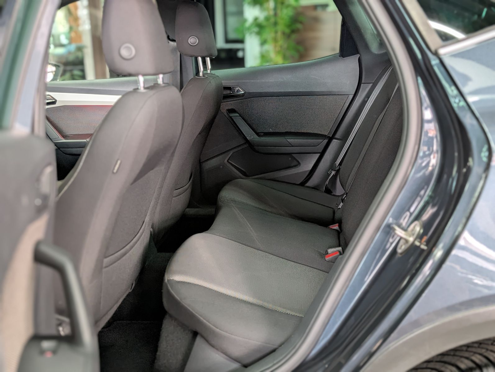 Fahrzeugabbildung SEAT Arona Xcellence FULL-LINK LED KESSY SHZ TEMP ALU