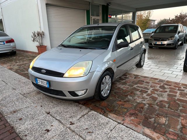 Ford Fiesta 1.4 TDCi NEOPATENTATI (12 RATE)