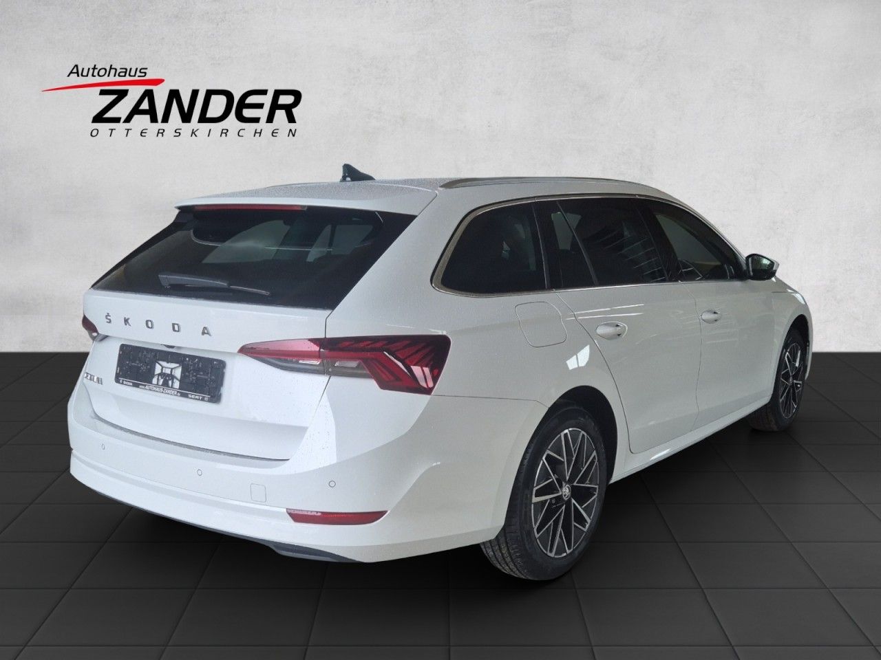 Fahrzeugabbildung SKODA Octavia Combi Style 2.0 TDI DSG AHK/NAVI/HEAD-UP