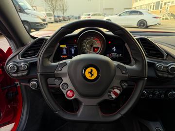 2018 Ferrari 488 GTB — миниатюра 11