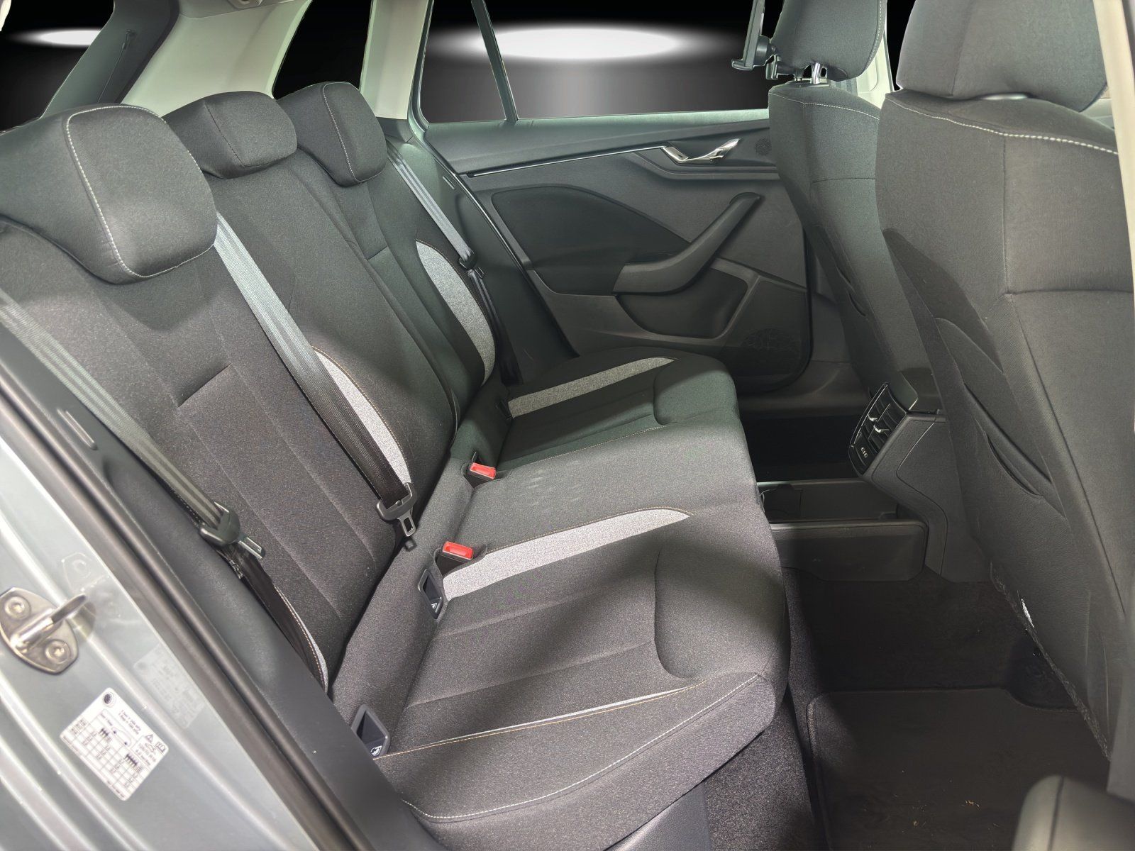 Fahrzeugabbildung SKODA Kamiq Balance 1,0 TSI 85 kW DSG MATRIX/AHK/ACC