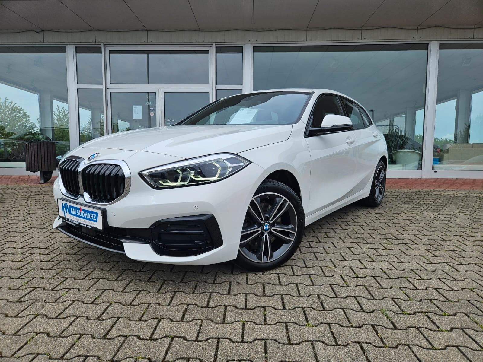 BMW 118 1 Limousine 118 i Sport Line,LED,NAVI,AHK