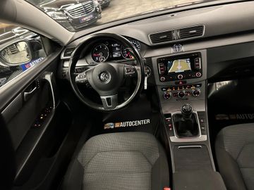MYAUTOCENTER – Gebraucht- und Jahreswagen mit Werkstattservice in Pfaffenhofen Volkswagen Passat Variant Comfortline BlueMotion *AHK*Klima