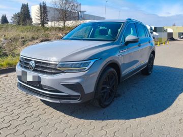 Volkswagen Tiguan - 3