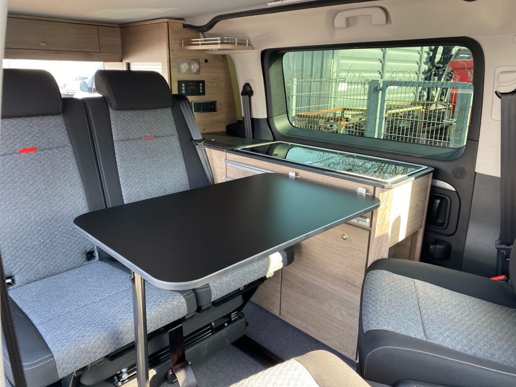 Fahrzeugabbildung Citroën Spacetourer Holidays BlueHDi 180 S&S EAT8
