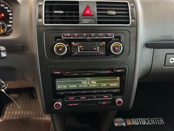 MYAUTOCENTER – Gebraucht- und Jahreswagen mit Werkstattservice in Pfaffenhofen Volkswagen Touran Comfortline *7-SITZER*2-ZONEN*TEMPO*