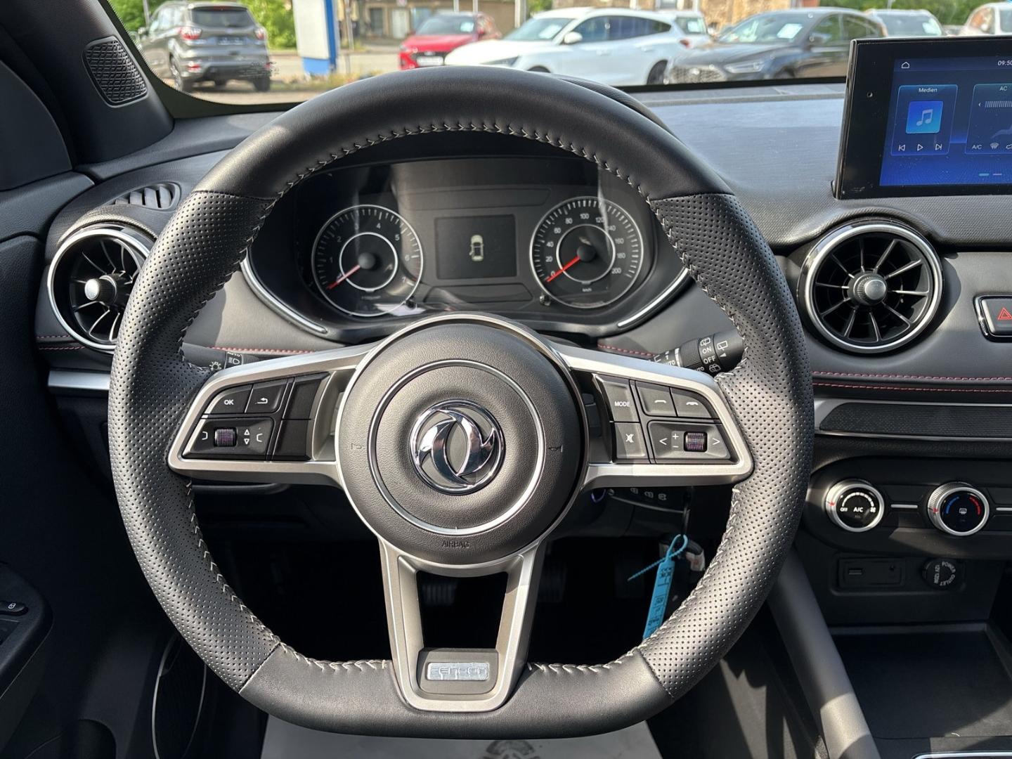 DFSK Fengon 500 1.5L 4 Zyl. Rückfahrkamera Klima