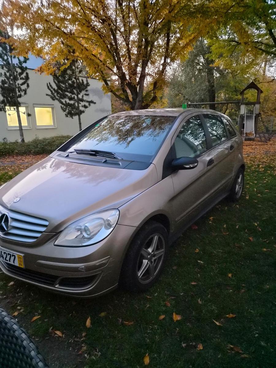 Mercedes-Benz B170 2006 — rear view