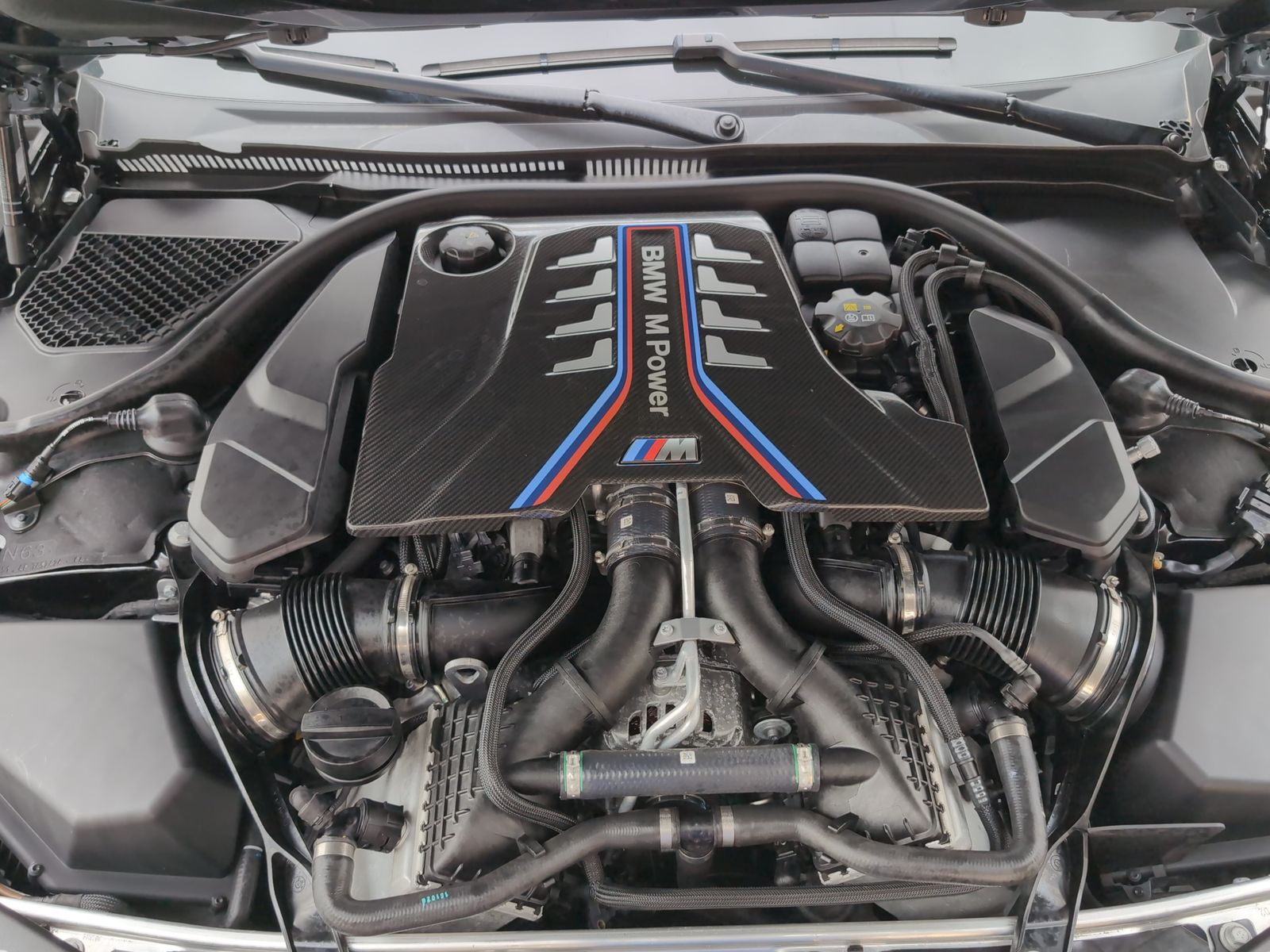 BMW M8 - Bild 16