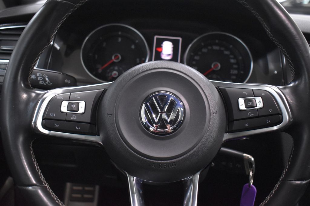 Volkswagen Golf VII GTD PANO ACC DCC TOTW KAMERA DYNAUDIO