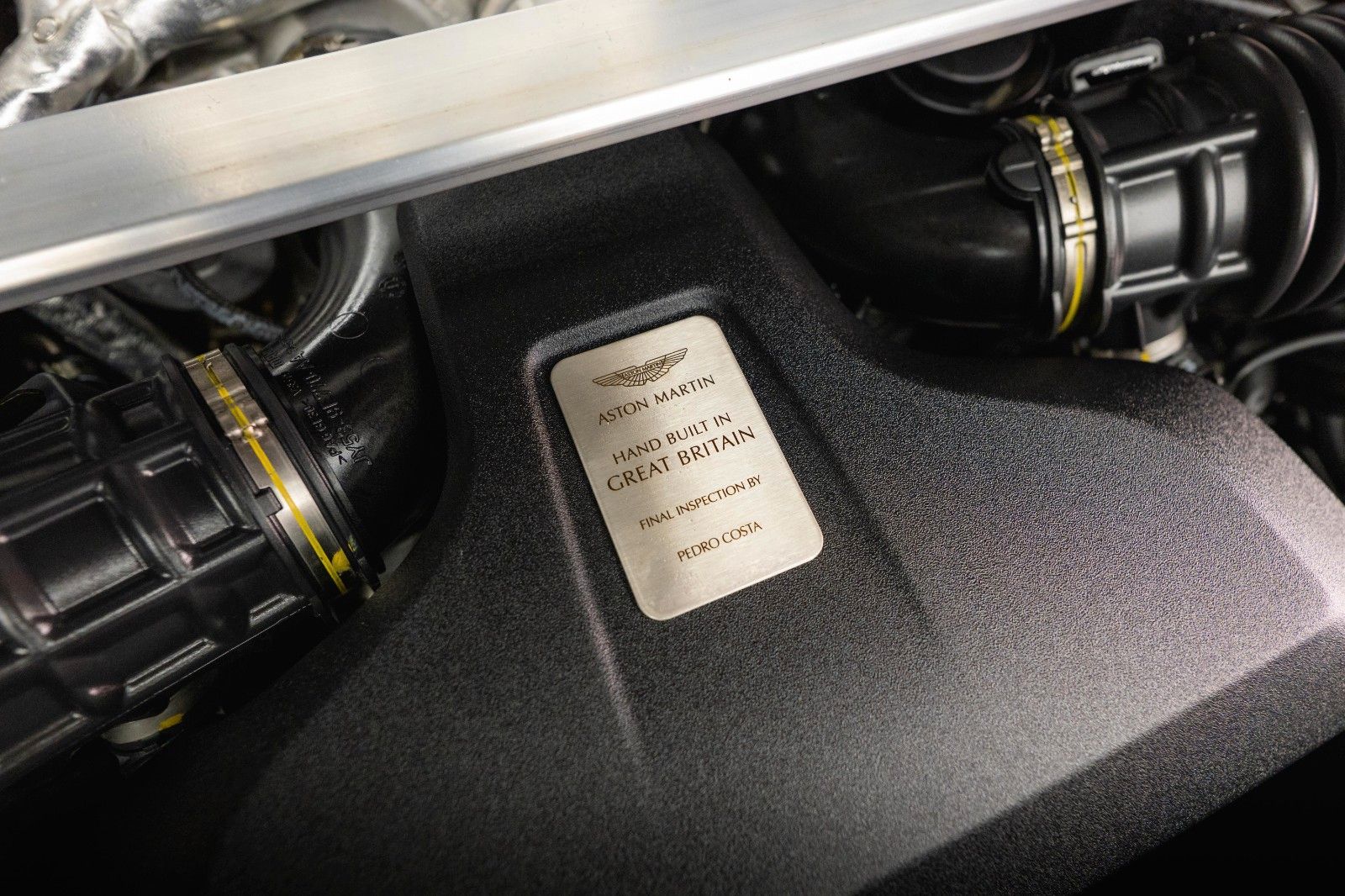 Fahrzeugabbildung Aston Martin V8 Vantage 4.0 V8 DB11 Coupe *1.Hand*360*Memory*