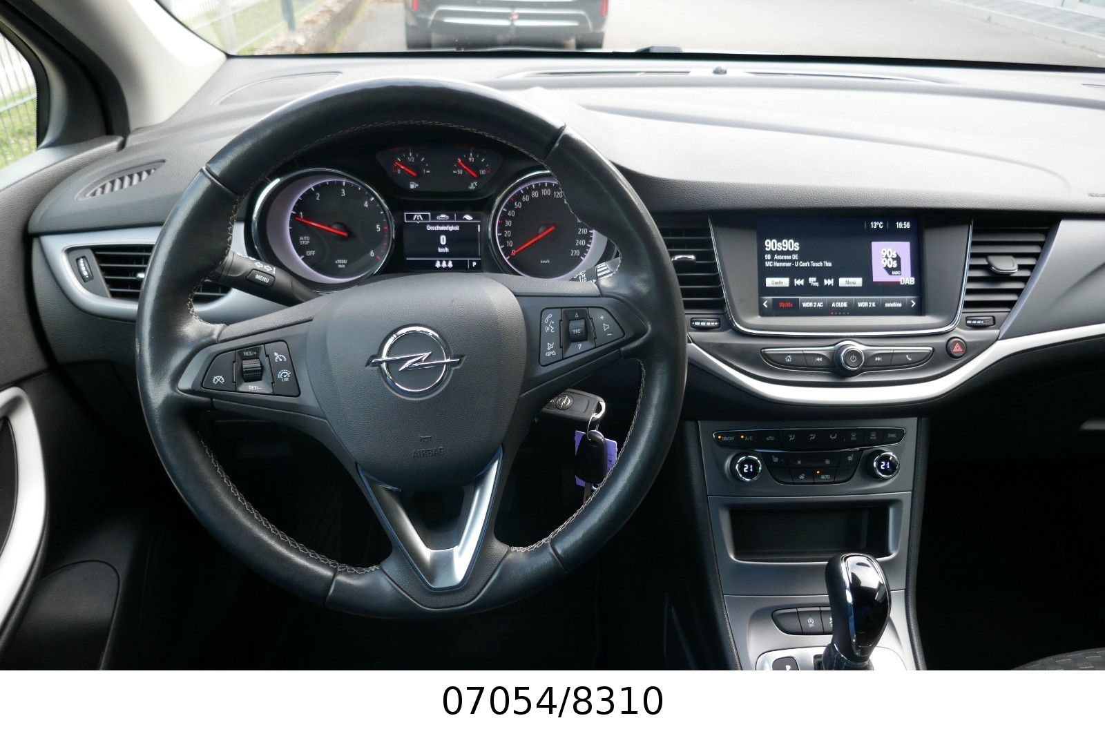 Fahrzeugabbildung Opel Astra K Sports Tourer "Edition"
