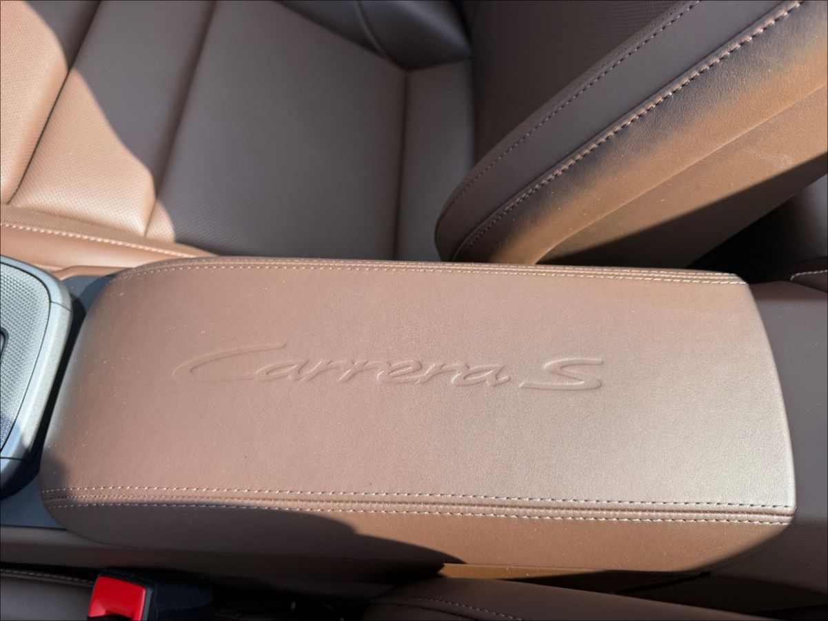 Fahrzeugabbildung Porsche 992.2/911 Carrera S Cabrio-BOSE-14Wege-LED