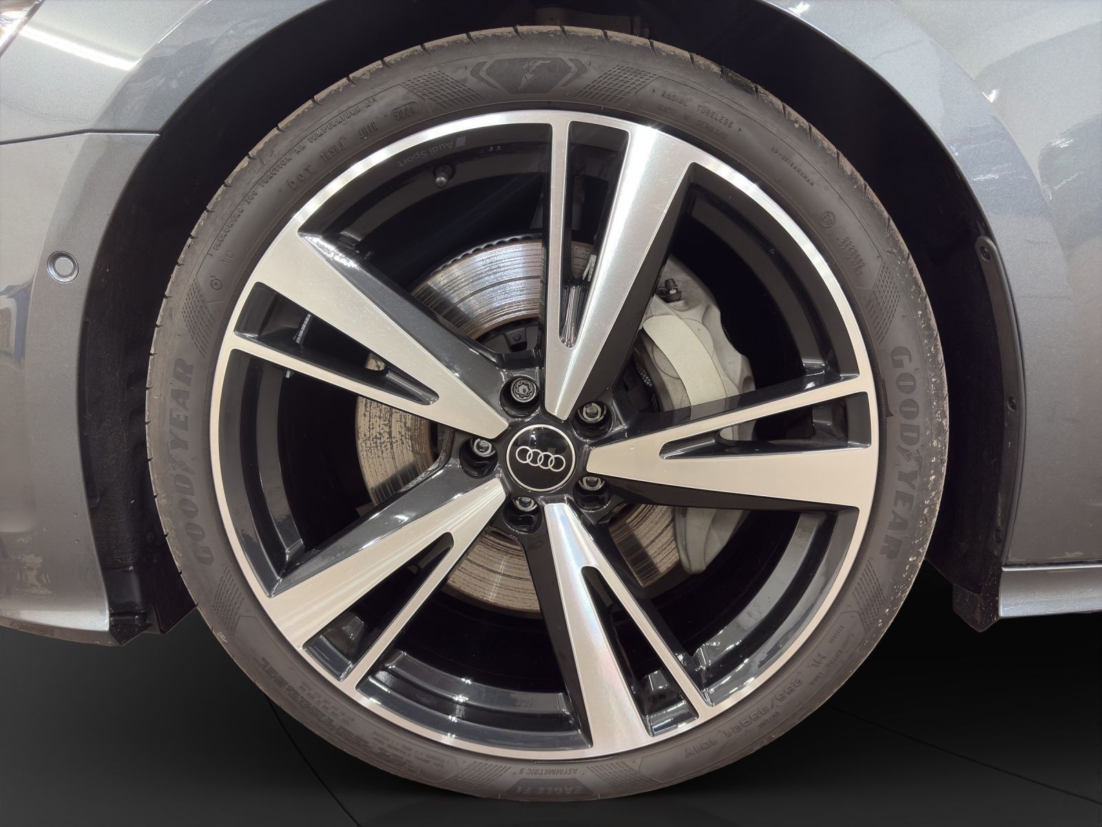 Audi A6 - Bild 12