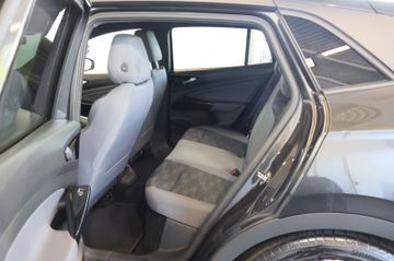 Volkswagen ID.4 Pro Perf. WÄRMEP+HUD+PANO+AHK+SERVO DEFEKT