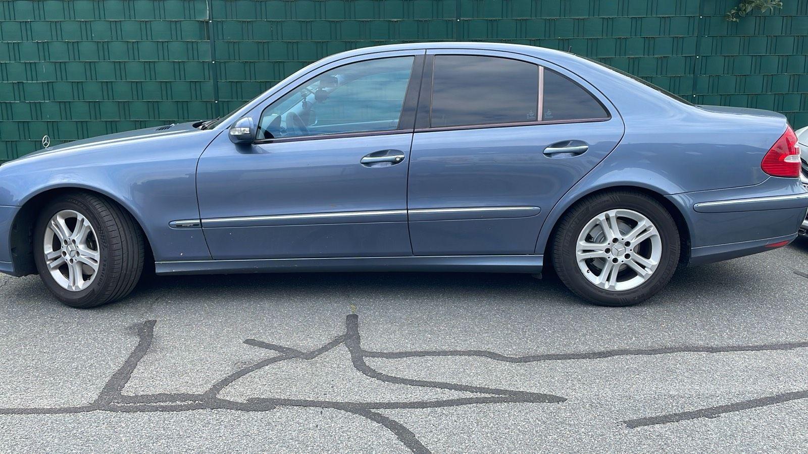 Mercedes-Benz E 220