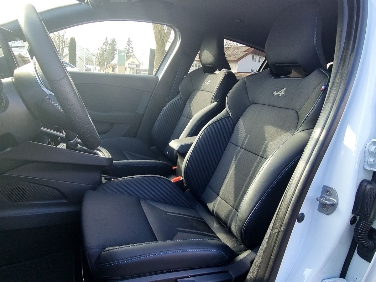 Fahrzeugabbildung Renault Clio Esprit Alpine E-Tech Full Hybrid 145