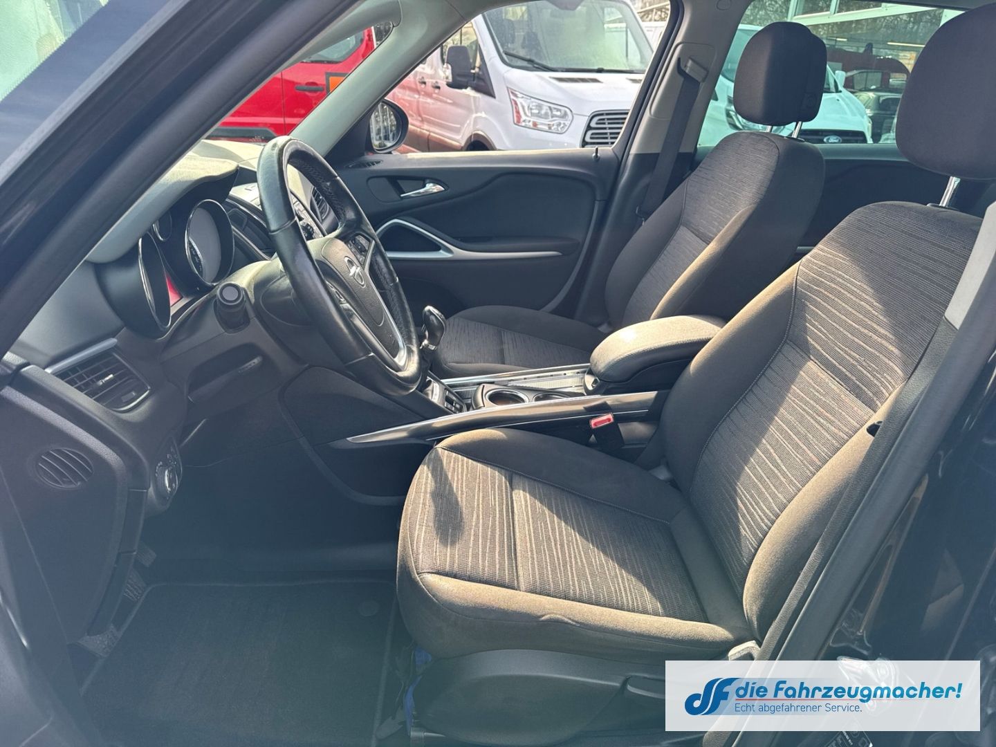 Fahrzeugabbildung Opel Zafira C Tourer Style Mehrzonenklima *EXPORT