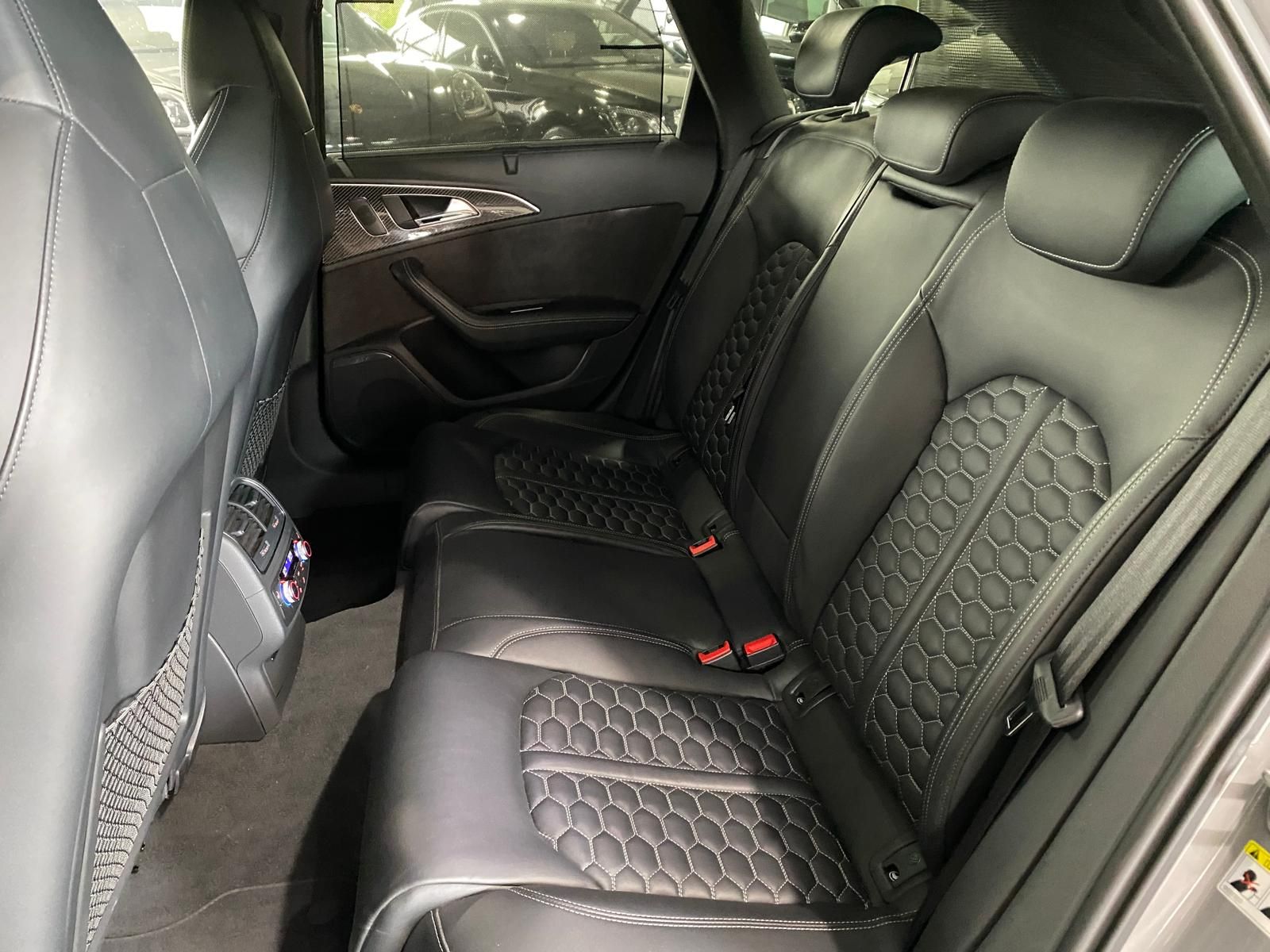 Fahrzeugabbildung Audi RS6 4.0 TFSI quattro performance