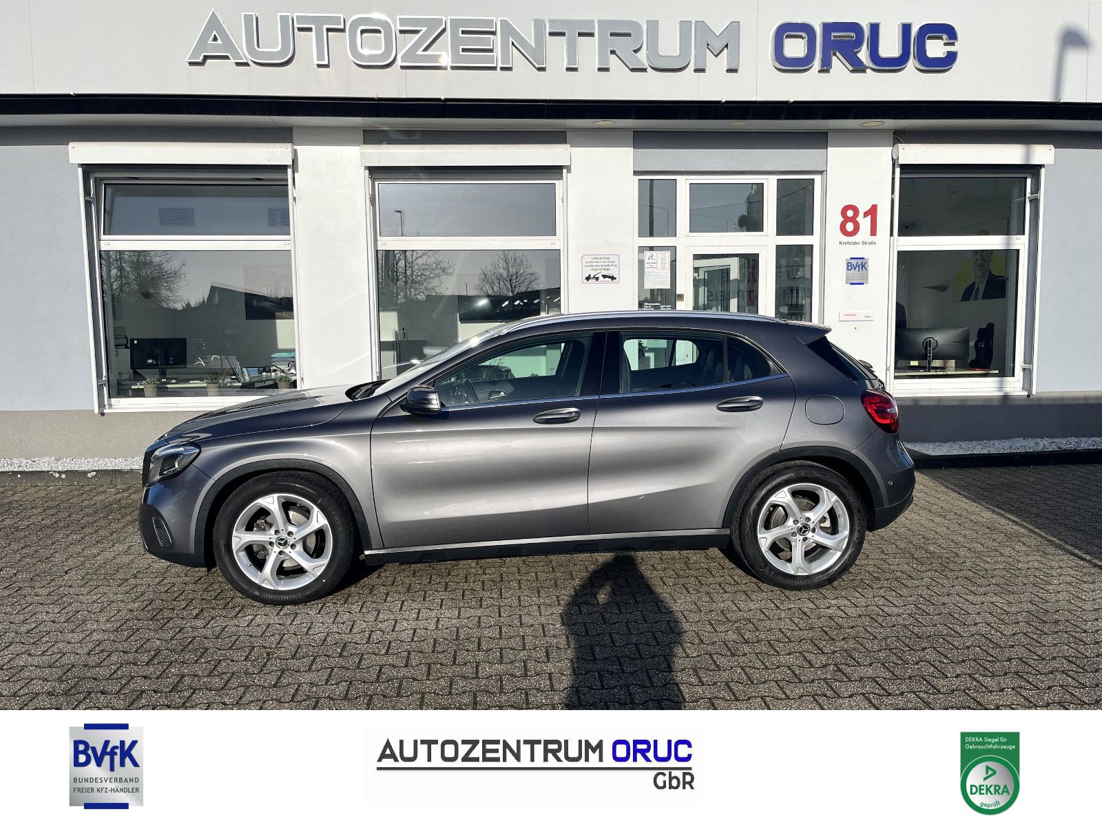 MERCEDES-BENZ GLA 180 Urban *LED*Navi*Kamera*