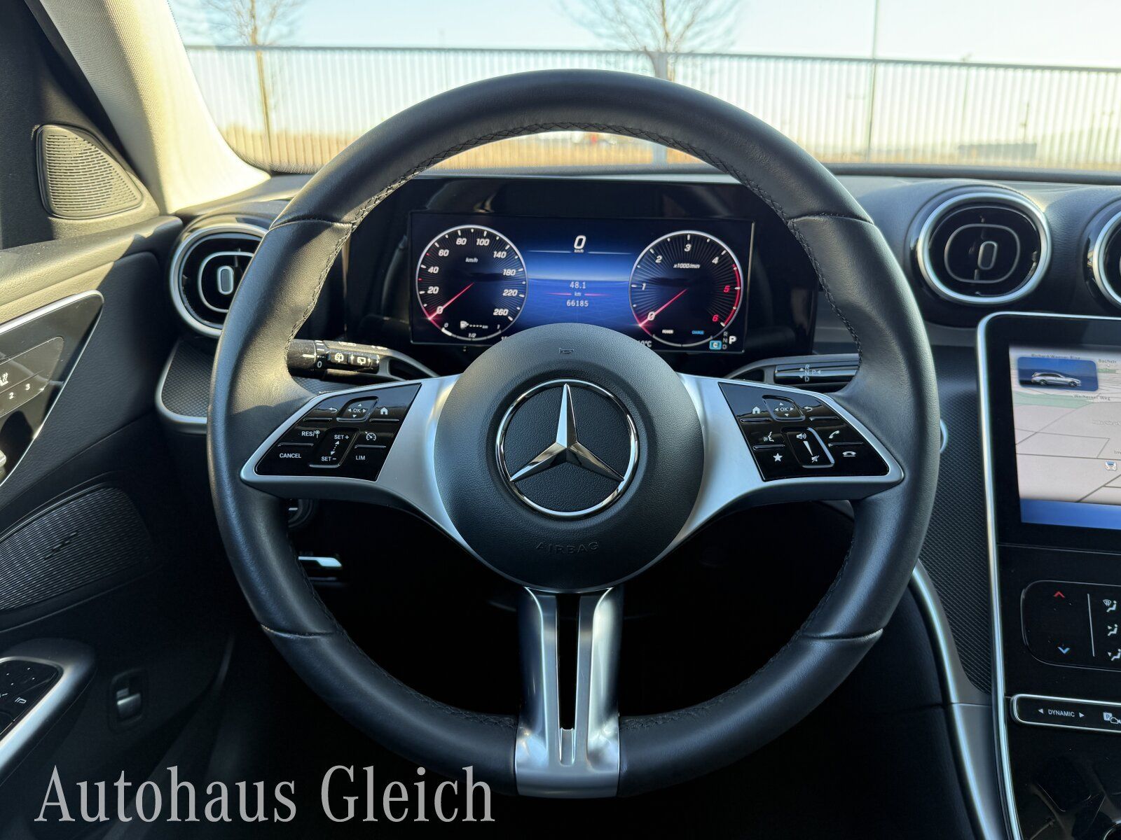 Fahrzeugabbildung Mercedes-Benz C 220 d 4MATIC T-Modell AVANTGARDE Exterieur/Nav
