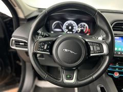 JAGUAR F-PACE R-Sport 4x4 PANO/ MERIVAN /1.HD / 81.tKM JAGUAR F-PACE R-Sport 4x4 PANO/ MERIVAN /1.HD / 81.tKM
