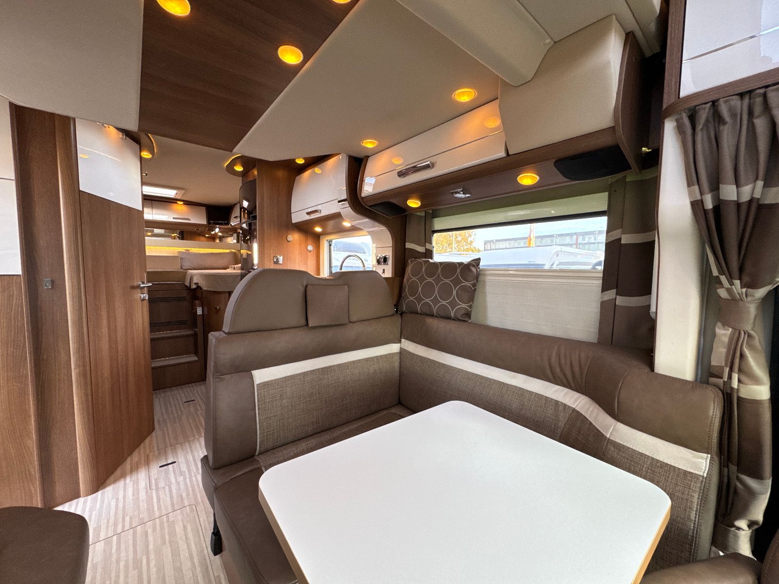 Fahrzeugabbildung Carthago C-Tourer T 148 LE H SOLAR TV SAT HUBBETT KAMERA