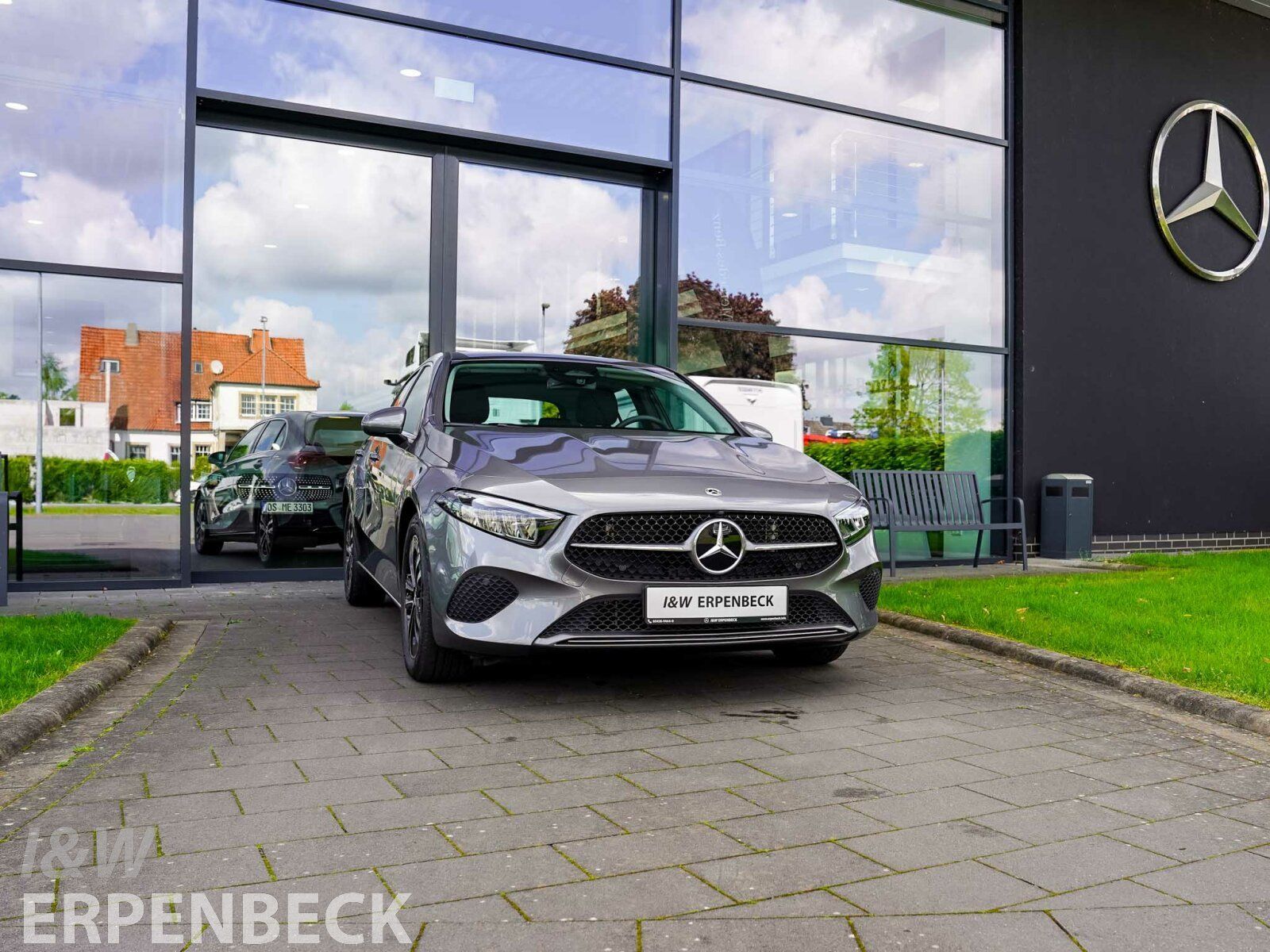 Fahrzeugabbildung Mercedes-Benz A 200 Progressive AHK MBUX Kamera Totwinkel SHZ