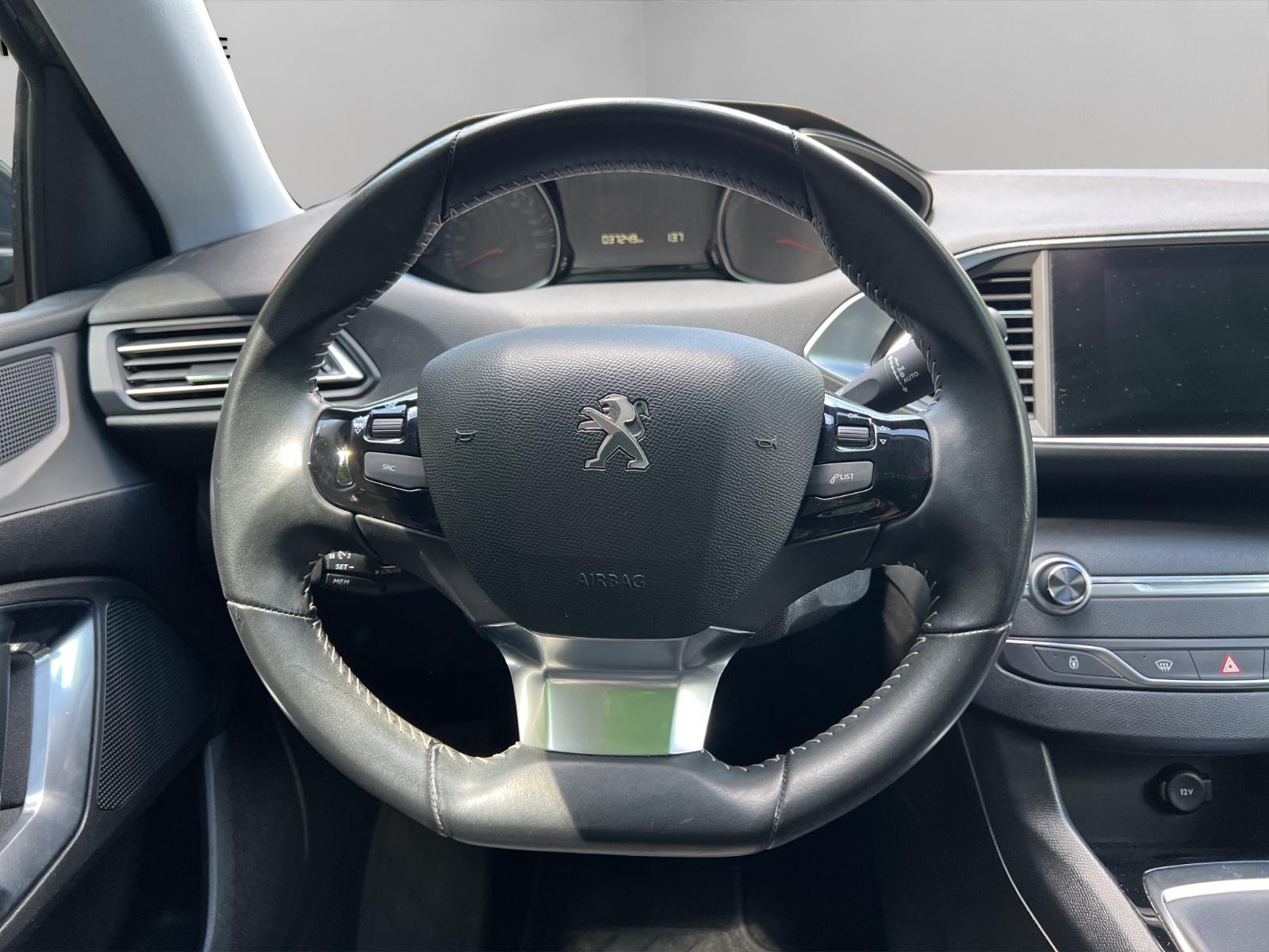 Peugeot 308 Style | Pano | Klimaauto. | PDC | 1. Hand