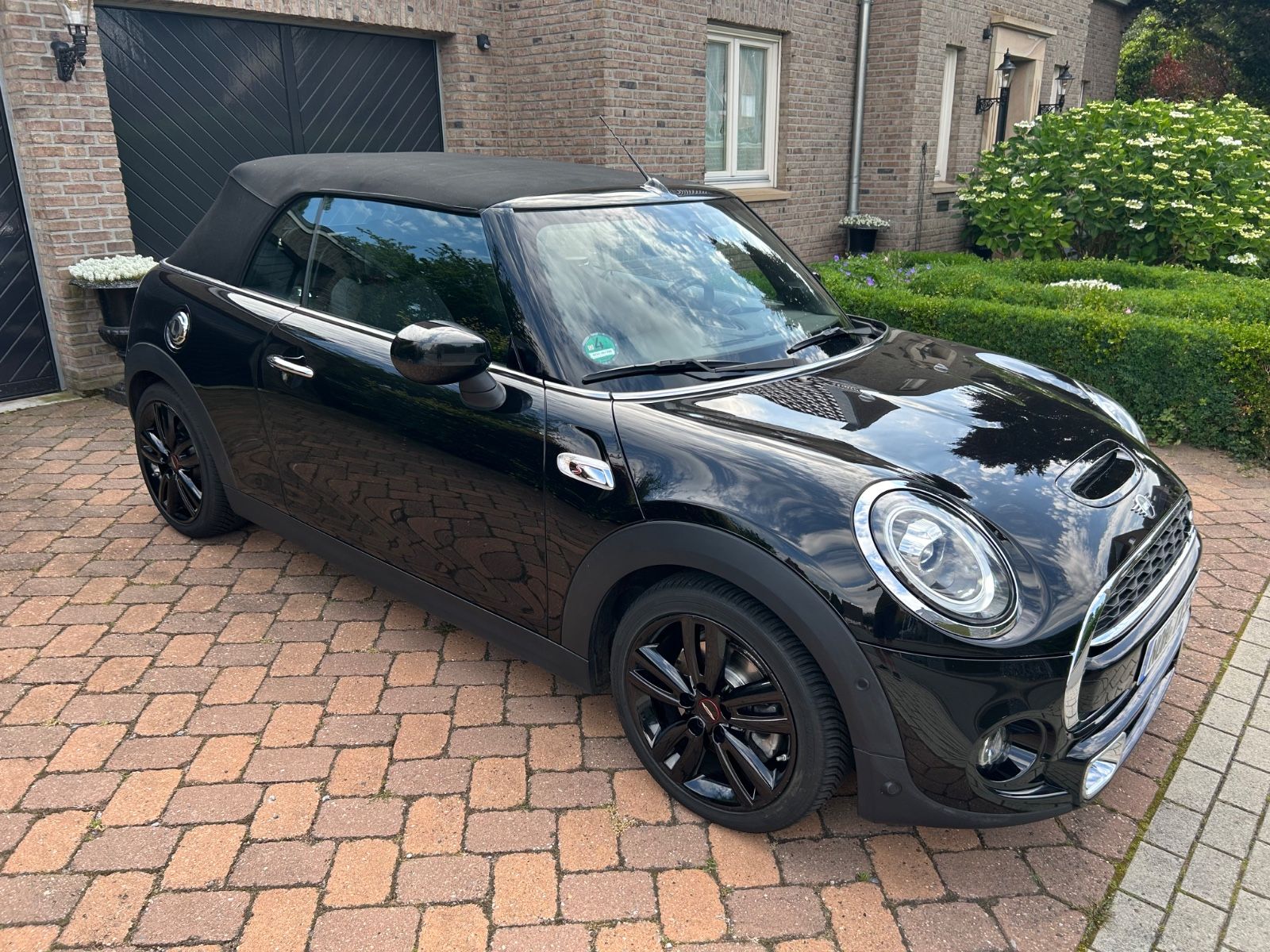 MINI Cooper S Cabrio  