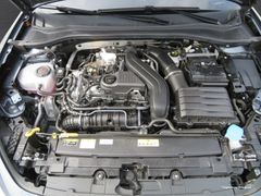 SEAT Leon 1.5 TSI FR Fahrass LED Navi Rfk Sitzhzg ACC SEAT Leon 1.5 TSI FR Fahrass LED Navi Rfk Sitzhzg ACC