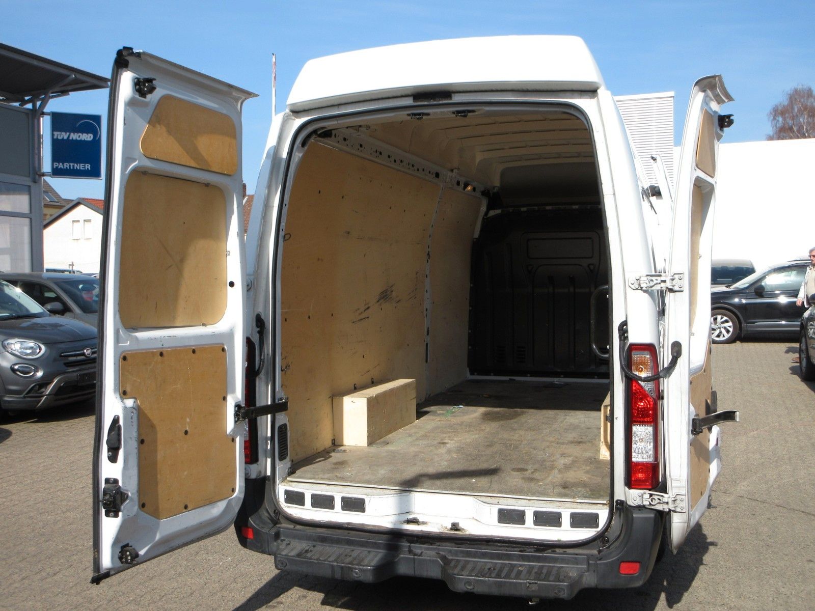 Fahrzeugabbildung Opel Movano B Kasten 2.3Ltr. 107KW RWD  L4H3 3,5t