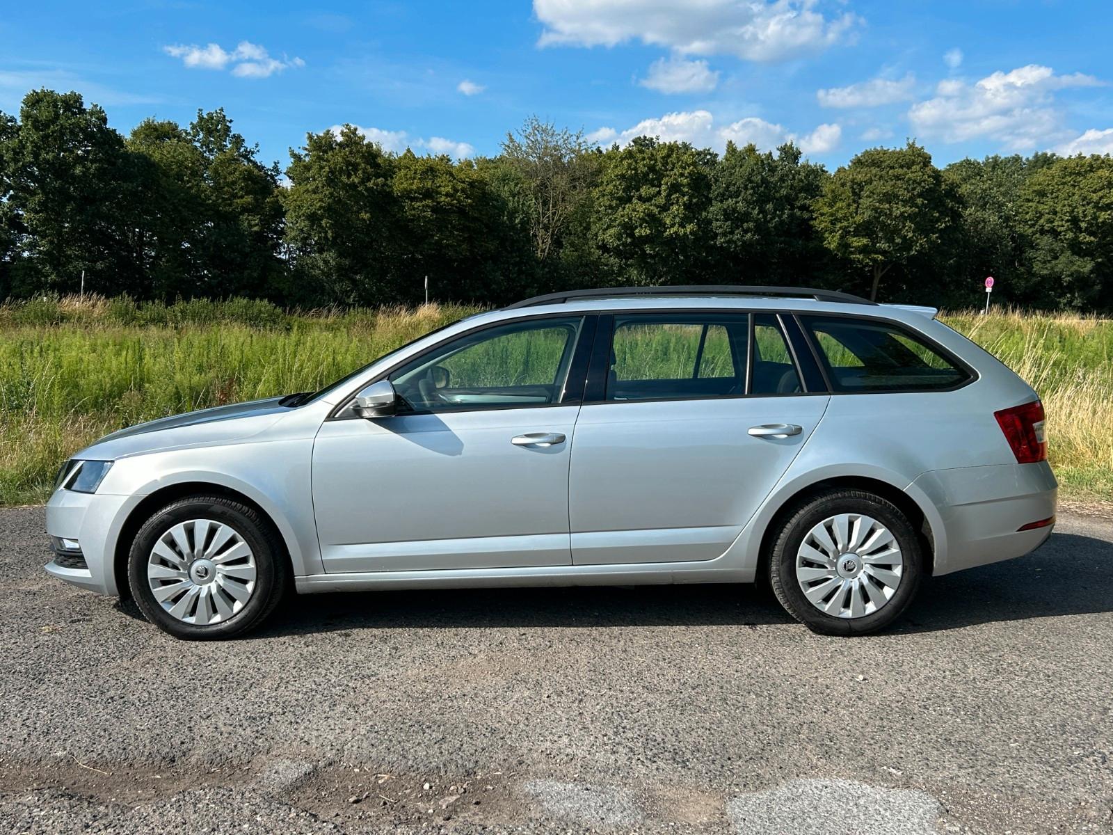 Skoda Octavia Combi Ambition 2.0 TDI DSG AHK
