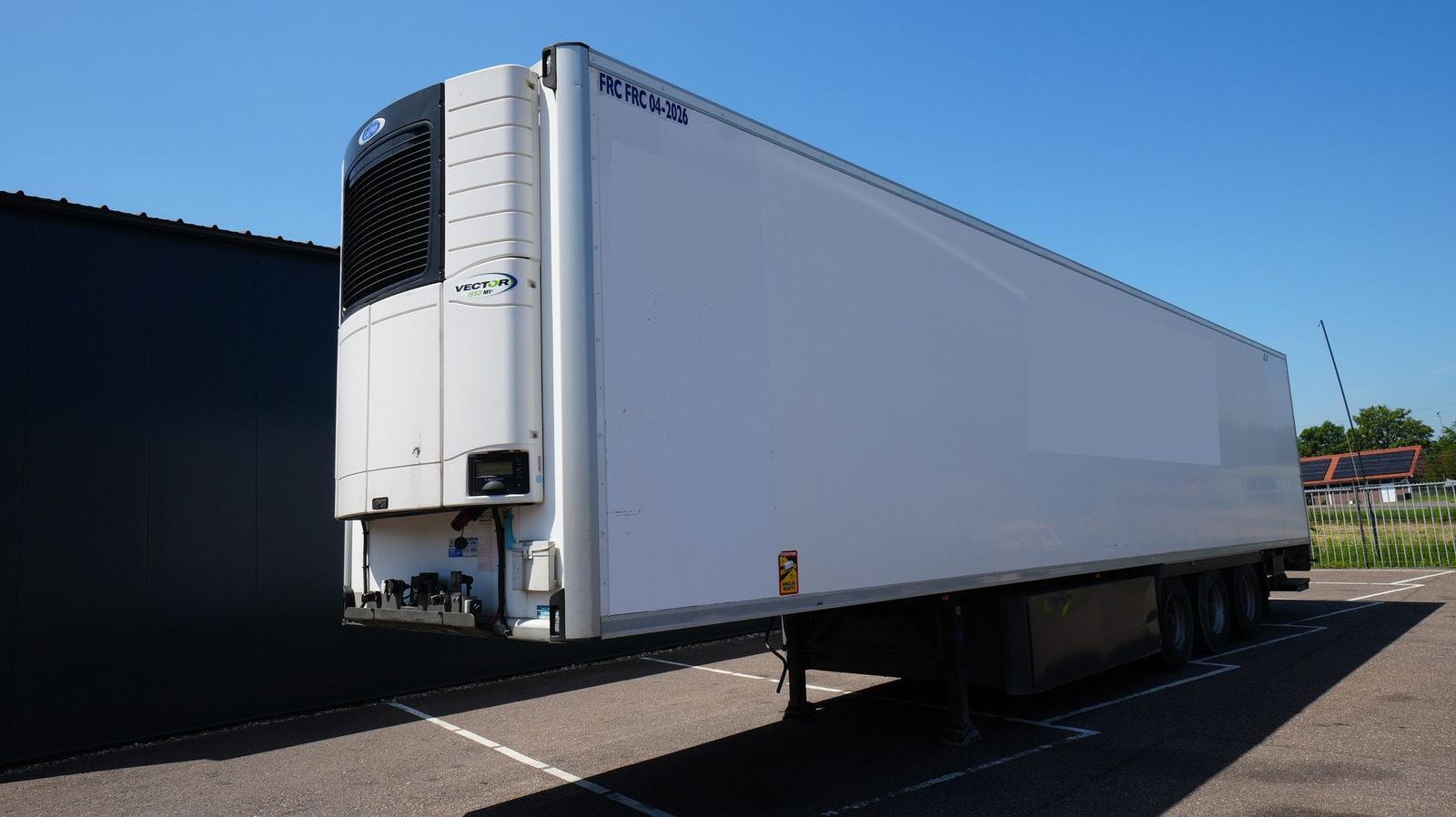 Lamberet 3 Axle frigo trailer Carrier Vector 1950 Bi-Temp