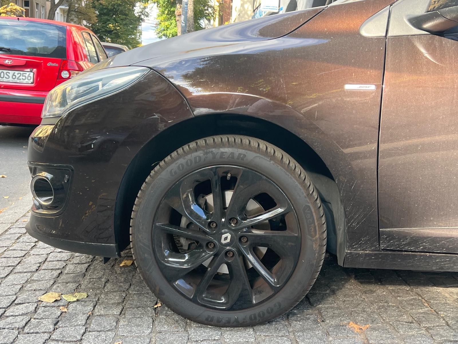 Renault Megane 2015 — photo 29