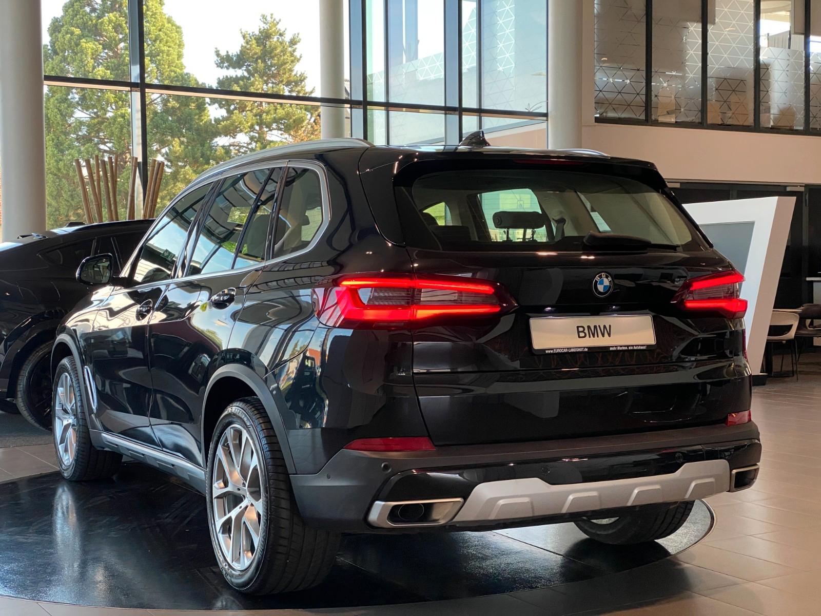 BMW X5 xDrive xLine CockpitProf Sthz Pano Leder