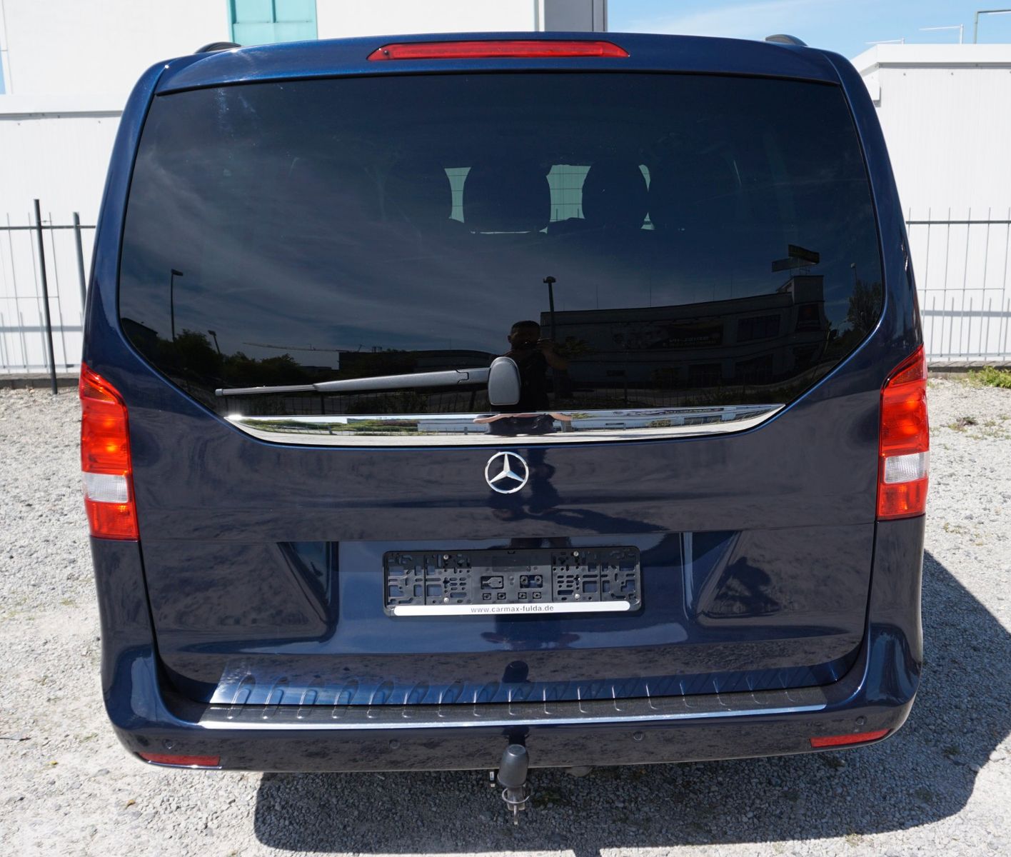 Fahrzeugabbildung Mercedes-Benz V 220d EDITION lang  7 Sitze,Navi,AHK,SR+WR