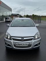 Opel Astra 1.6 Ecotec INNOVATION "110 Jahre" 85kW...