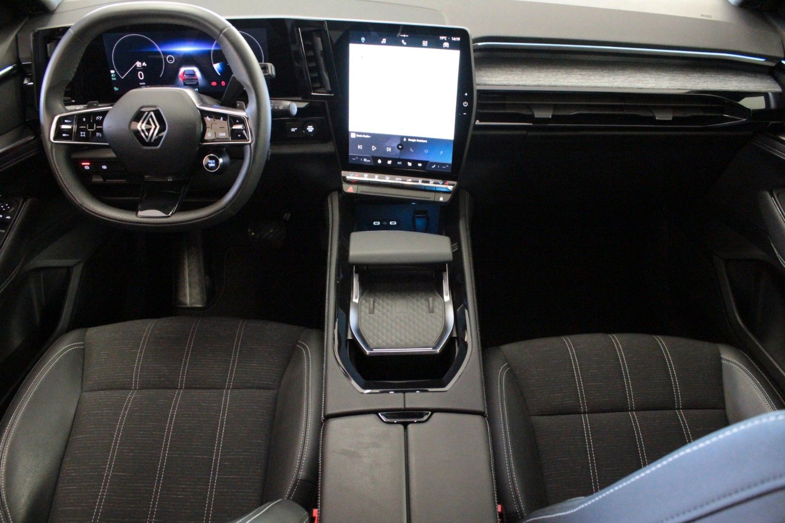 Fahrzeugabbildung Renault Austral Mild Hybrid 160 Techno Automatik*15122*