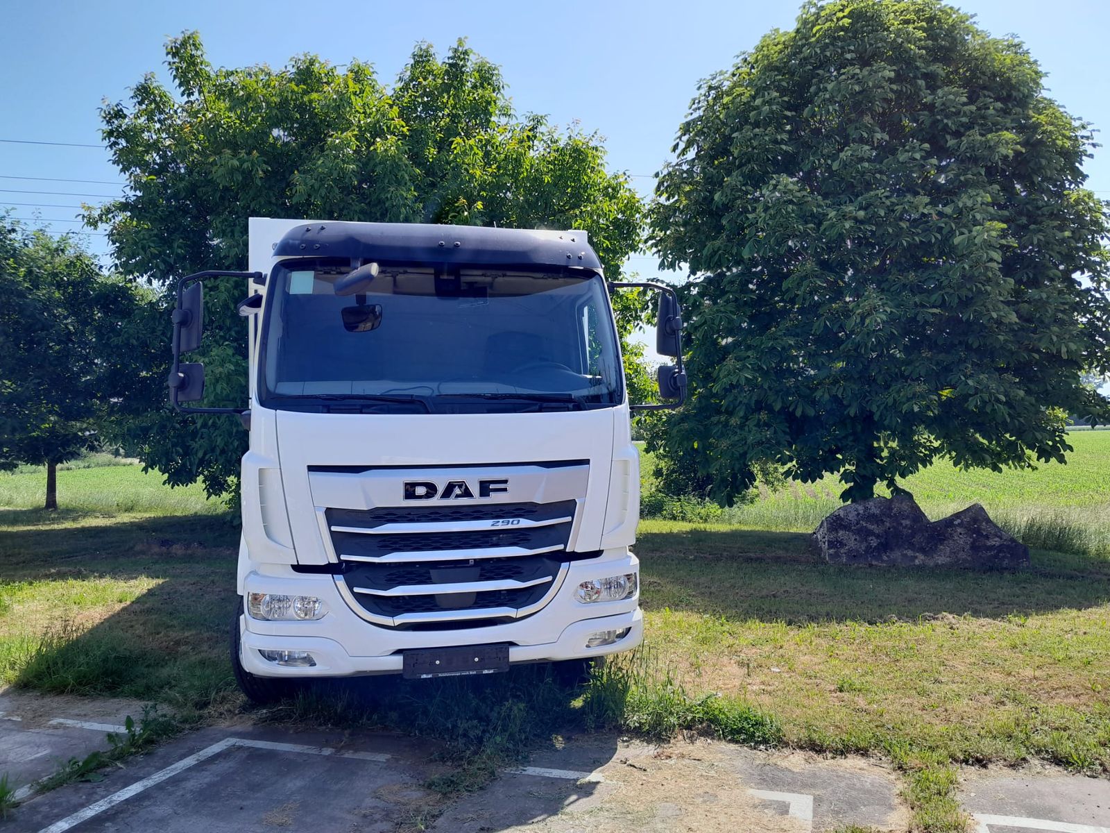 Fahrzeugabbildung DAF FA XB 290 16t Swing-Board-Aufbau