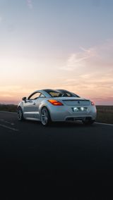 Peugeot TÜV NEU / TURBO NEU - RCZ 1.6 200 THP  - Peugeot RCZ: Weiß